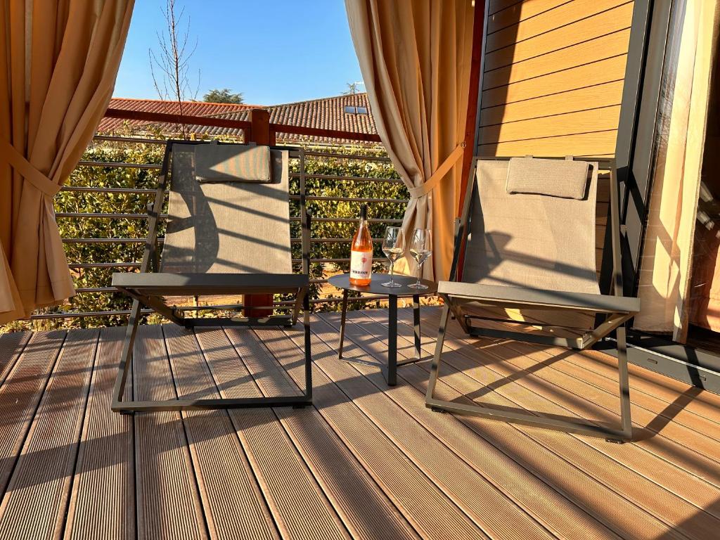 Balkón nebo terasa v ubytování Val di Venere Glamp House