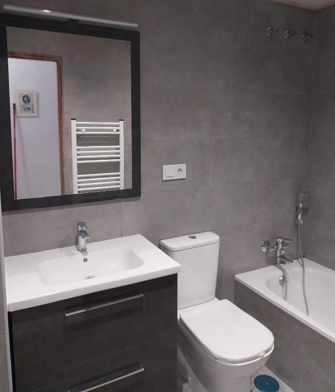 A bathroom at Complejo Vallsun