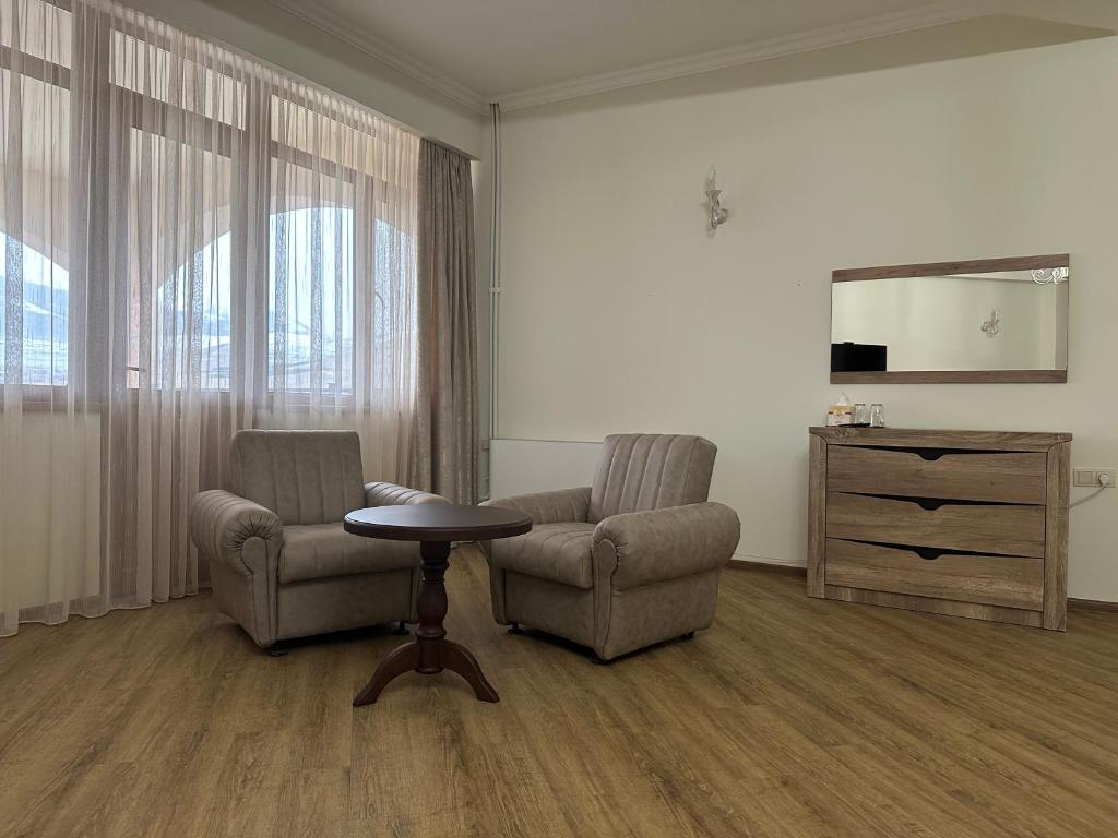 Posezení v ubytování Gandzak Hotel