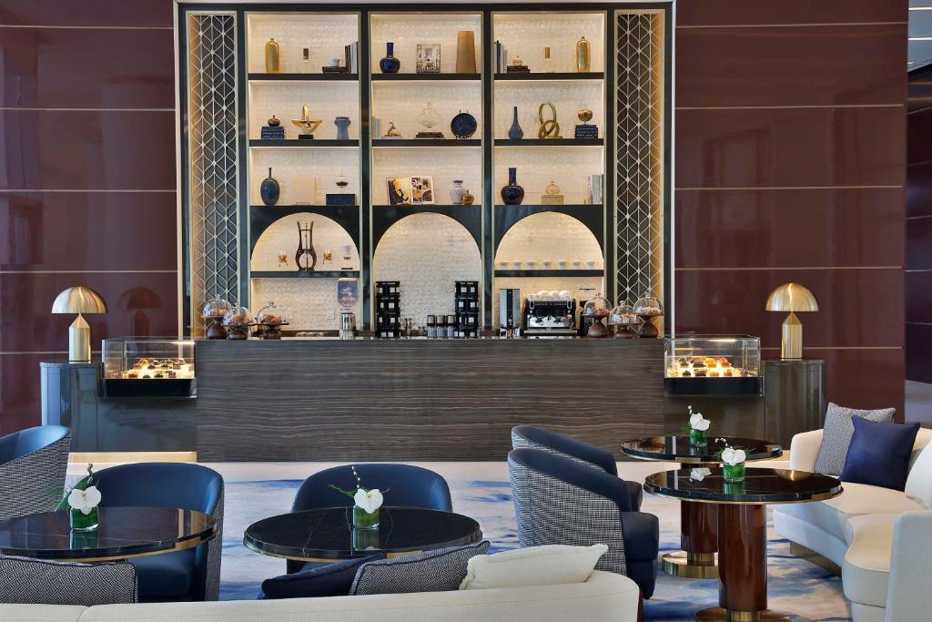 Posezení v ubytování Waldorf Astoria Doha Lusail