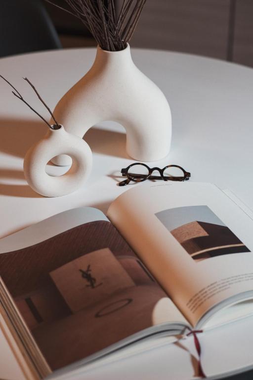 DUPLEX with Terrace - 6 min walk to Bernina Express - 14