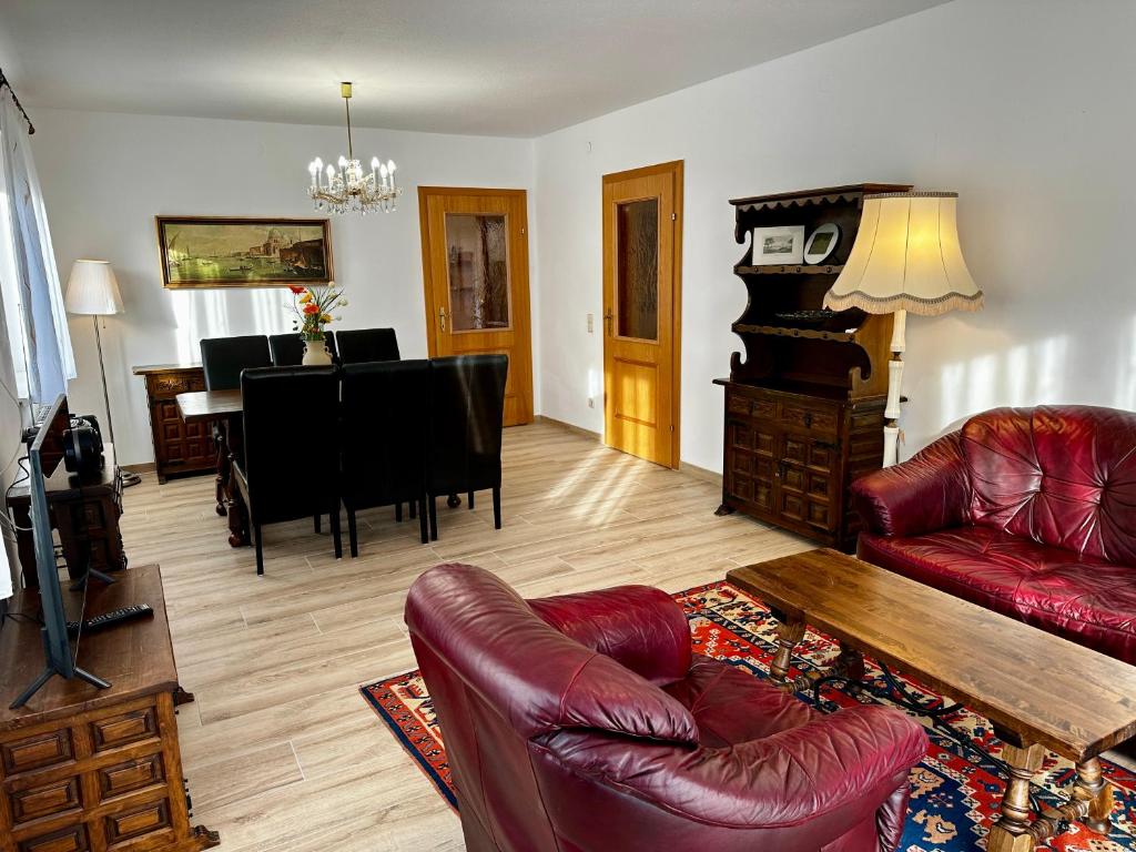 Posezení v ubytování AJO Apartments - Family House with free parking - Self-Check-in