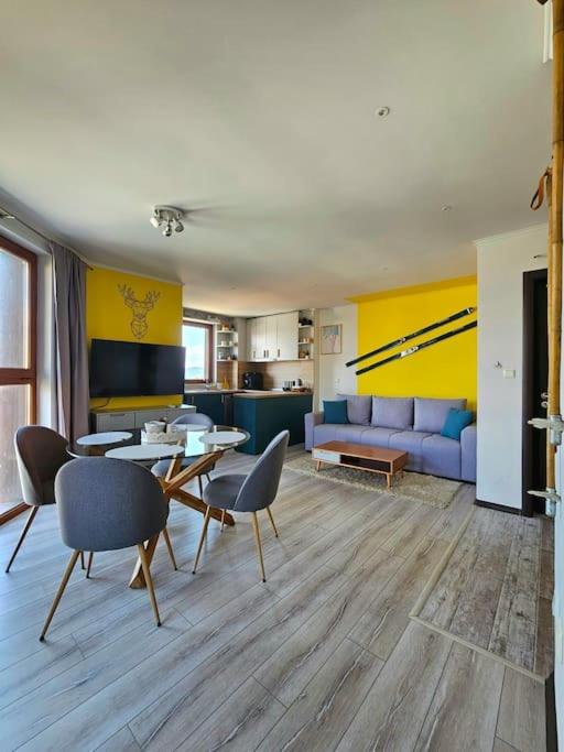 Cosy Mountain View Apartment 2