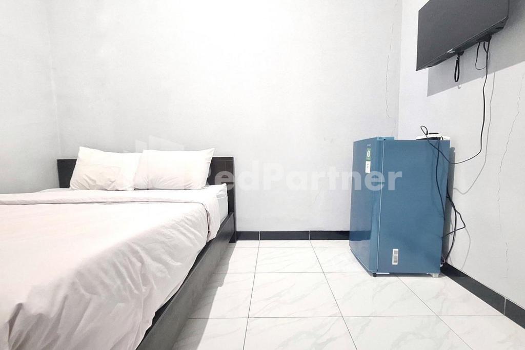 Vins Homestay Kroya Mitra RedDoorz - Chambre Double De Luxe
