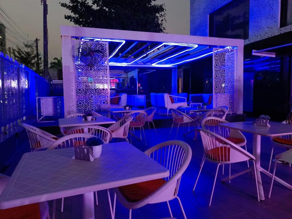 Salon ili bar u objektu Jada Lifestyle & Lounge