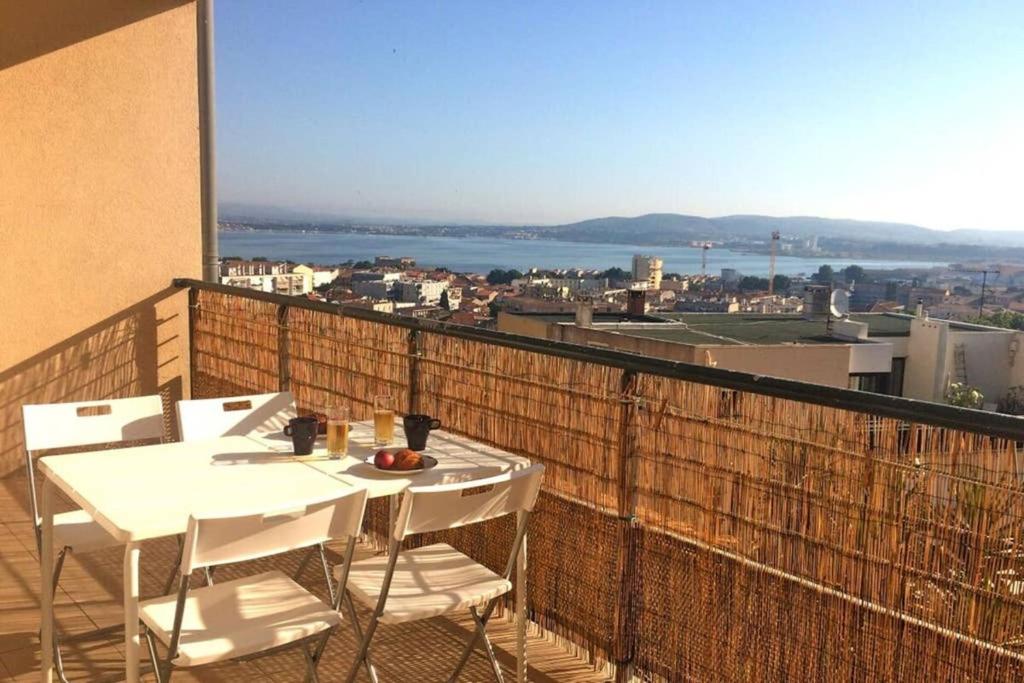 Balkoni atau teres di Au Marestany, vue mer.