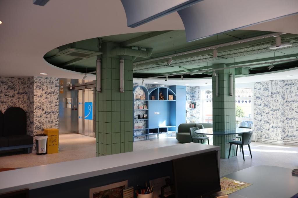 Posezení v ubytování Loop INN Hostel Santiago de Compostela