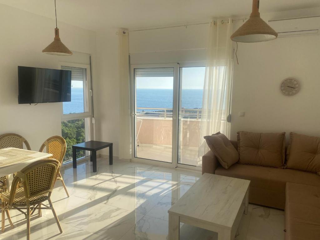 Minna Apartments - Wohnung Mit Blick Und Balkon