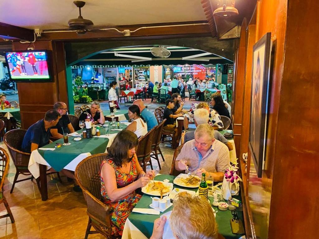 Restaurace v ubytování Grillhütte Patong