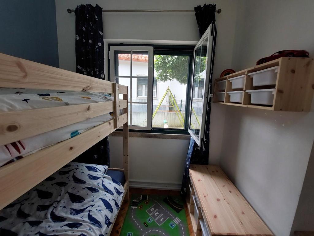 Postel nebo postele na pokoji v ubytování Casa Rio Zêzere