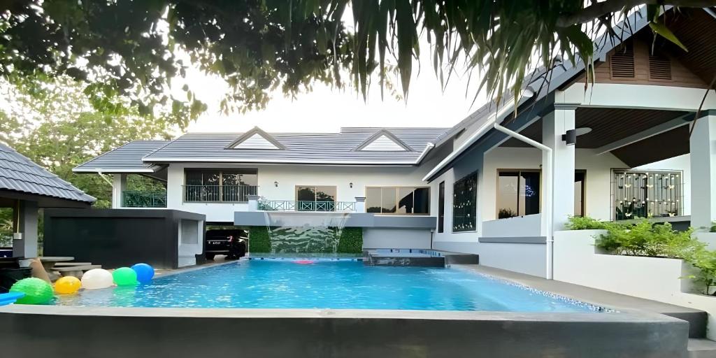 SiriNiran Homestay - Housity