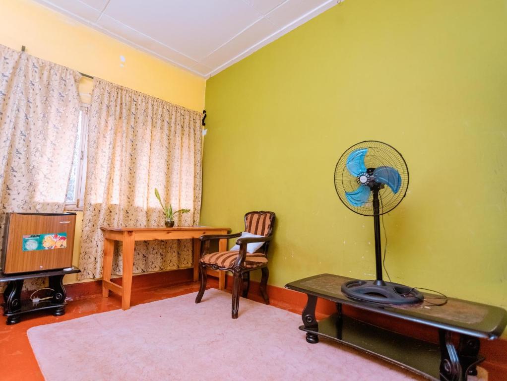 FARAJA HOMESTAY- Seamless Comfort in the Heart of the City - Free WiFi, Warm Hospitality, and Local Delights Await - 三个房间