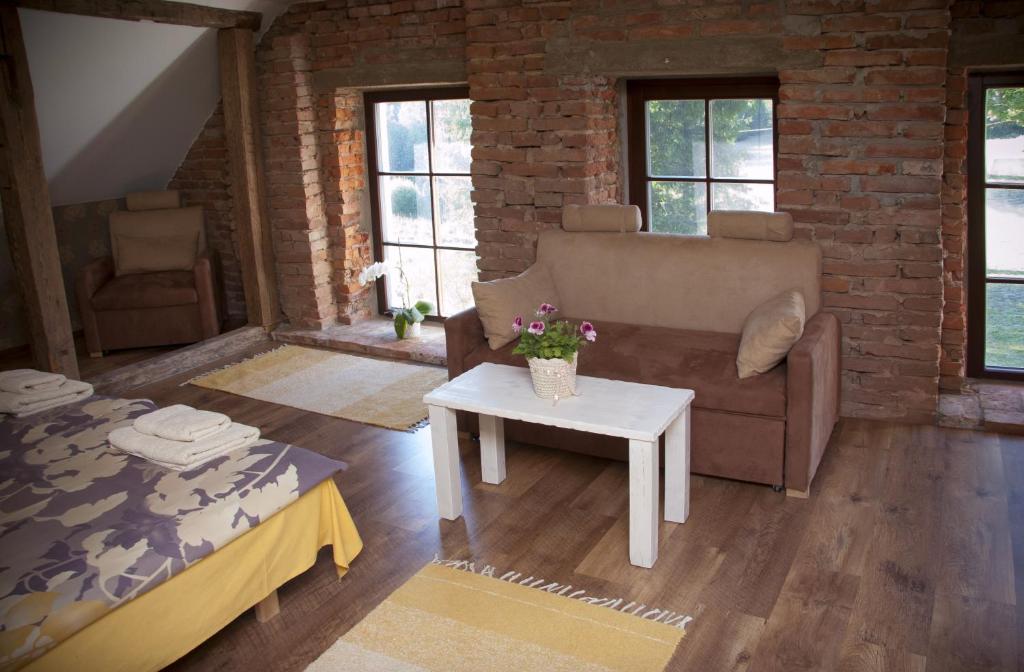 Voodi või voodid majutusasutuse Pööni Tavern & Guesthouse toas
