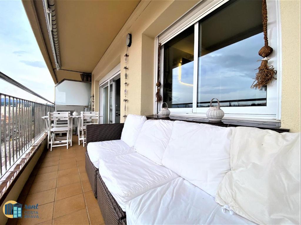 Balkón alebo terasa v ubytovaní Apartamento Bluedream by Rent Costa Brava