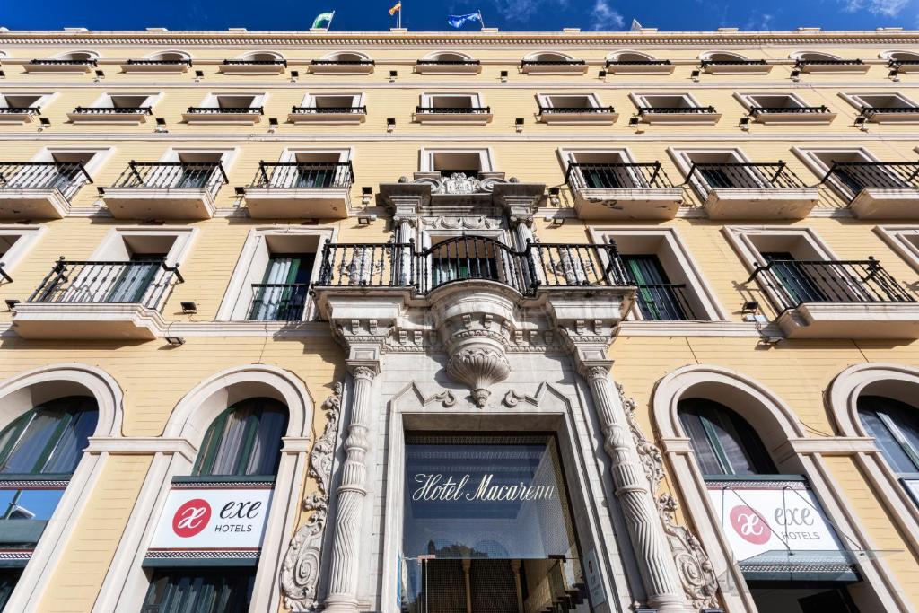 Budova, v ktorej sa hotel nachádza