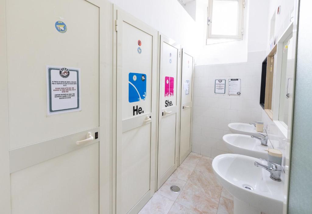 Naples Pizza Hostel - 