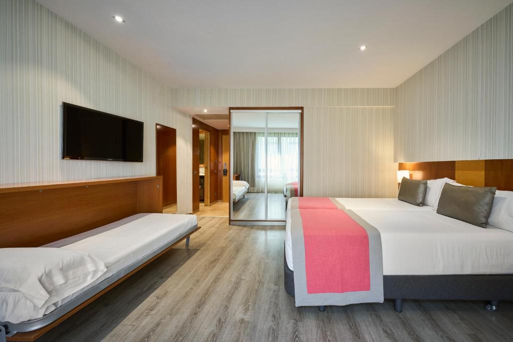 Catalonia Barcelona 505 - Habitación Triple (3 Adultos)