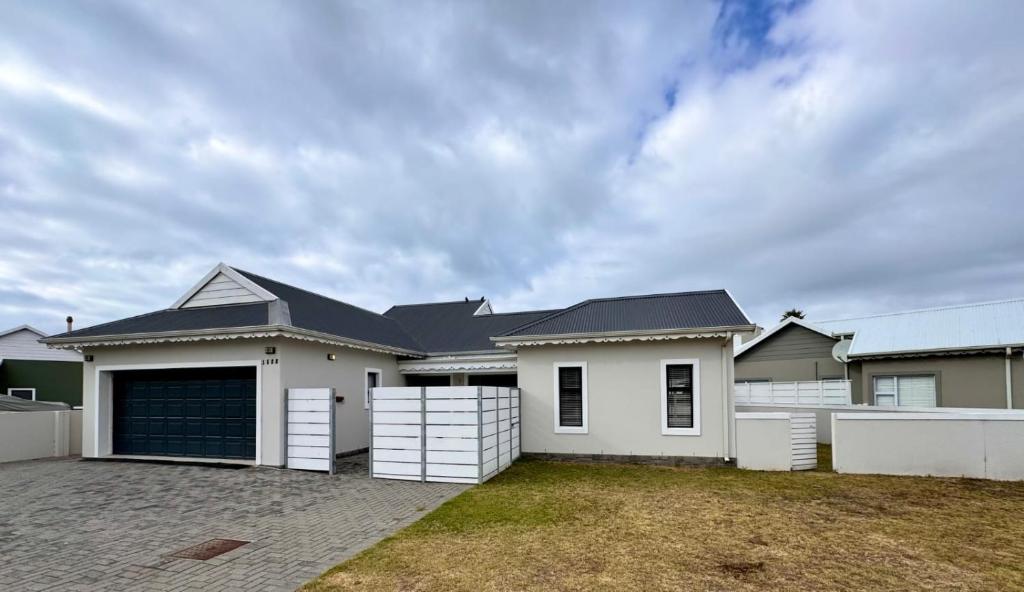 Marina Martinique 1588, Jeffreys Bay (updated prices 2024)