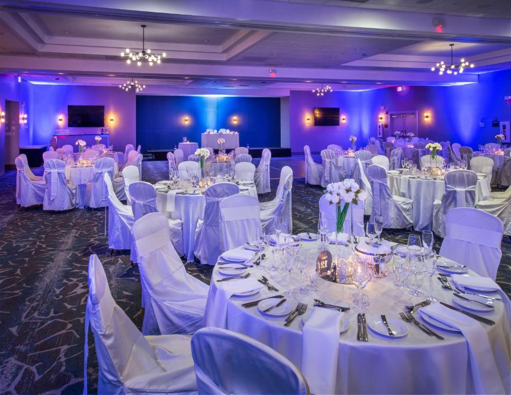 Fotografie z fotogalerie ubytování DoubleTree by Hilton Monroe Township Cranbury v destinaci Rossmoor