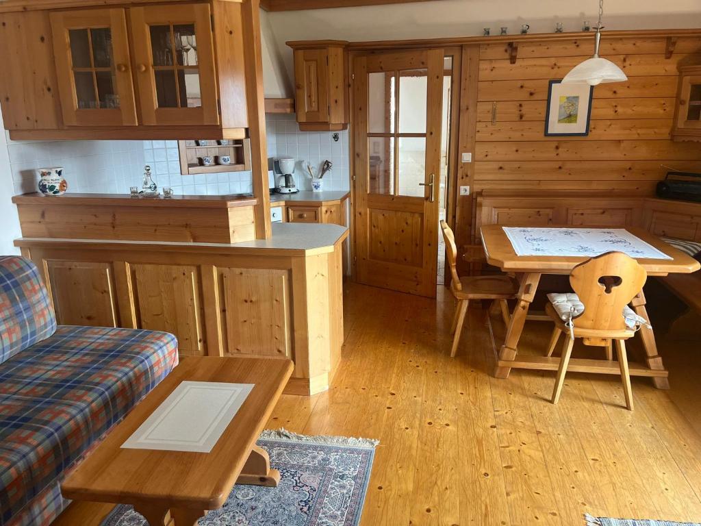 Kuchyň nebo kuchyňský kout v ubytování Dachberghof