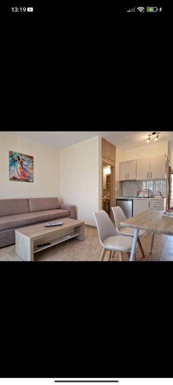 Fotografie z fotogalerie ubytování Eva's Apartment v destinaci Skala Rachoniou