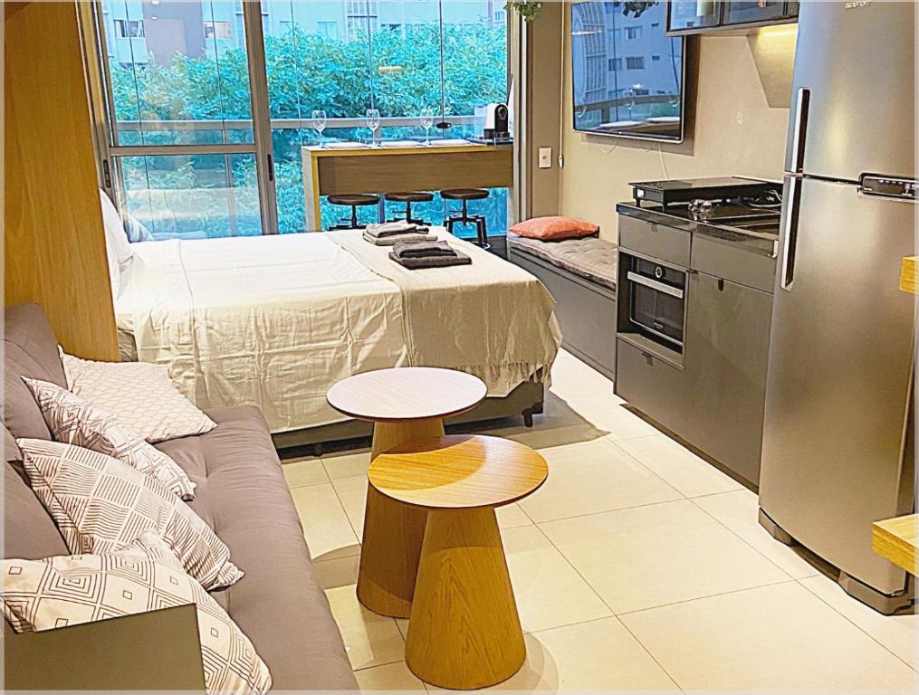 Nhà bếp/bếp nhỏ tại Consolacao GREY BOX - Studio de Luxo no Centro - Ar Condicionado - Cama Queen - Maquina de Lavar - Prox Metrô- Cozinha Completa - Wifi 500mbps - 7 andar