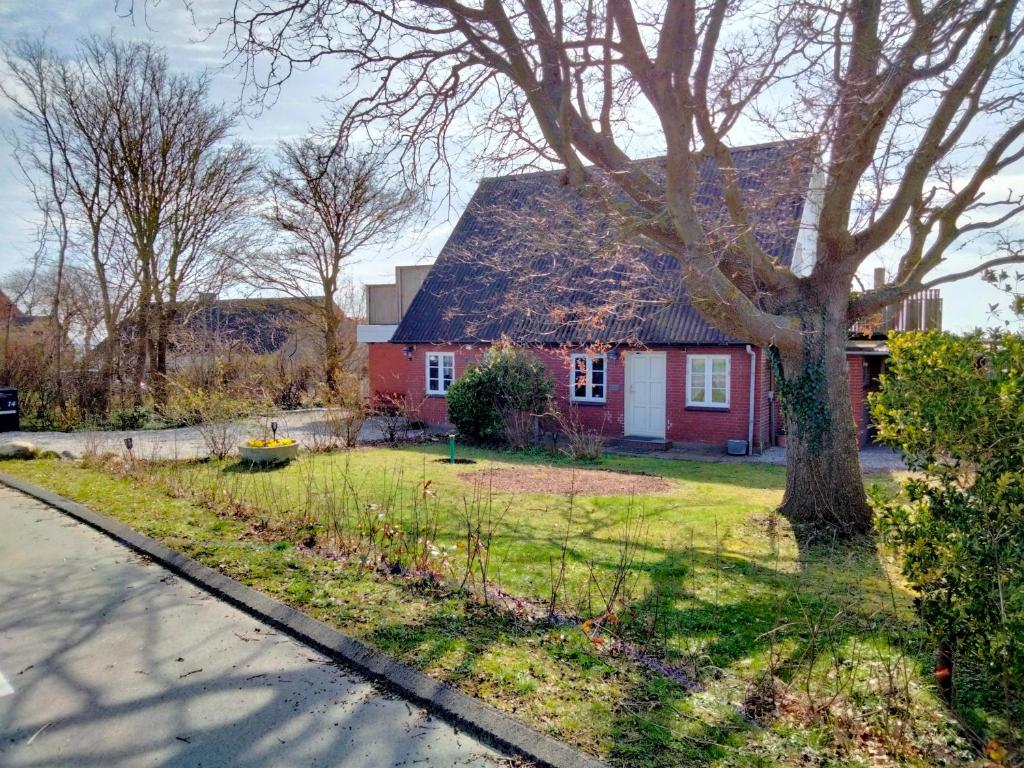 Hoone, kus puhkemaja asub