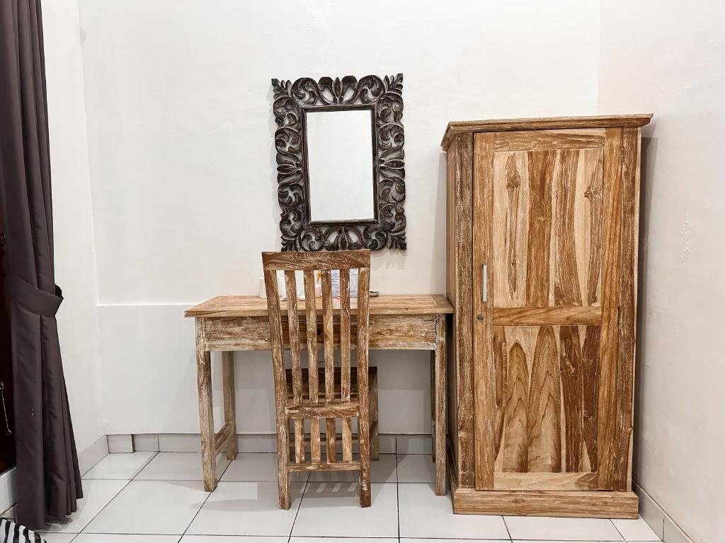 The Koi Guest House - Double Room With Private Bathroom