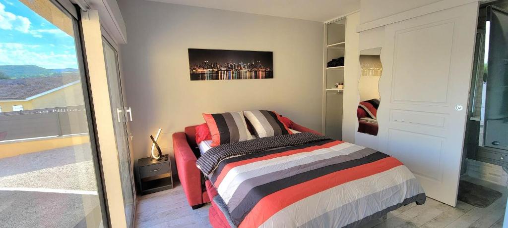 Postel nebo postele na pokoji v ubytování Chez Manon et Stéphane