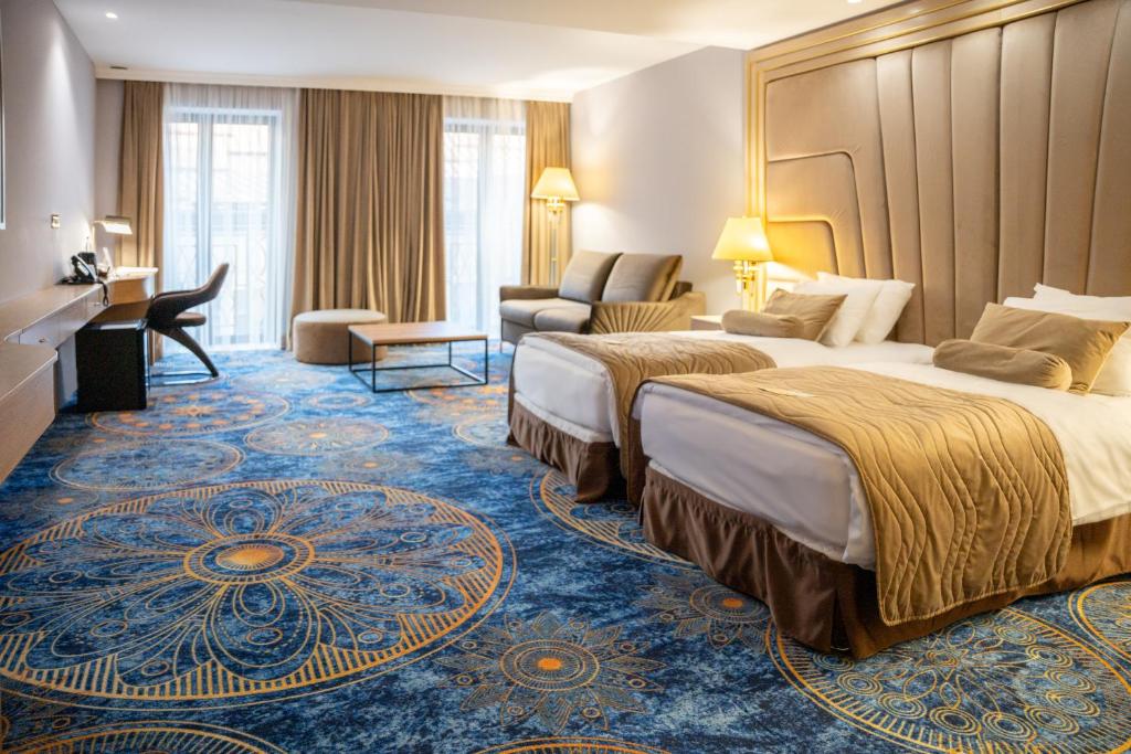 A Hoteli - Hotel Park - Zweibettzimmer Mit Zustellbett
