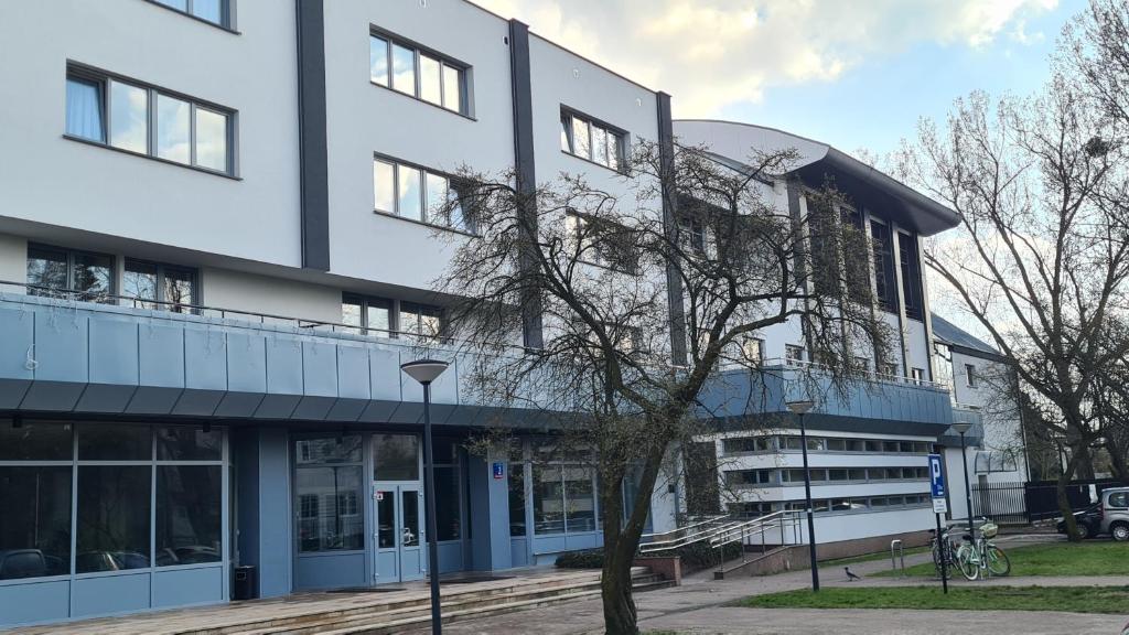 Budova, v ktorej sa rezort nachádza