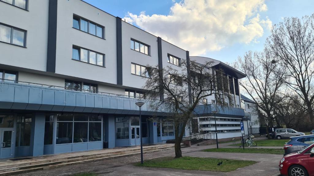 Budova, v ktorej sa rezort nachádza