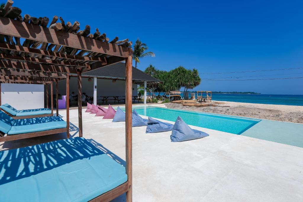 Bazén v ubytování My Mate's Place Hostel Gili AIR - NOT GILI T - Adults Only nebo v jeho okolí