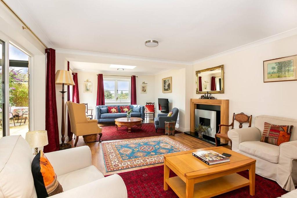 Χώρος καθιστικού στο Pass the Keys Cosy Bliss Lodge 5 min walk to Chipping Norton
