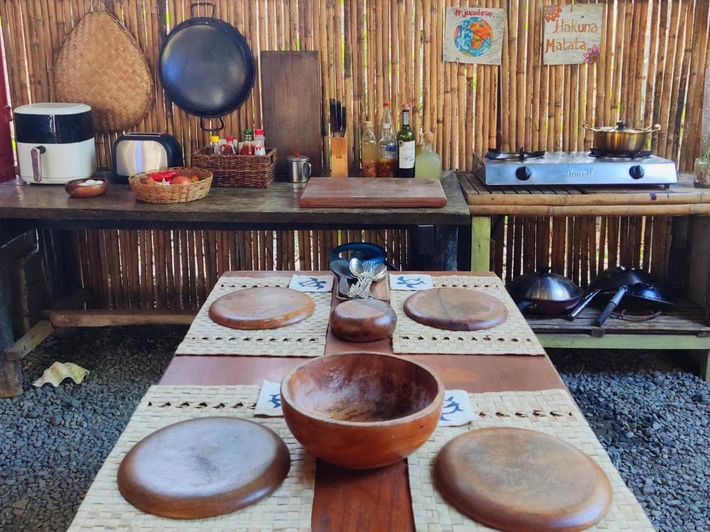 Gallery image ng Lazy Juan Beach House Nacpan sa El Nido