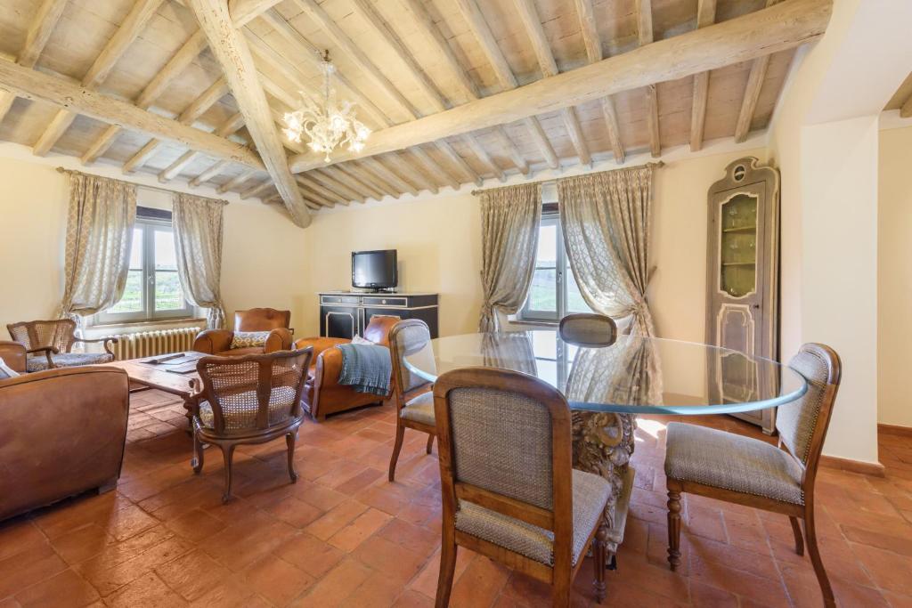 Część wypoczynkowa w obiekcie Villa Conca d'Oro by Mmega