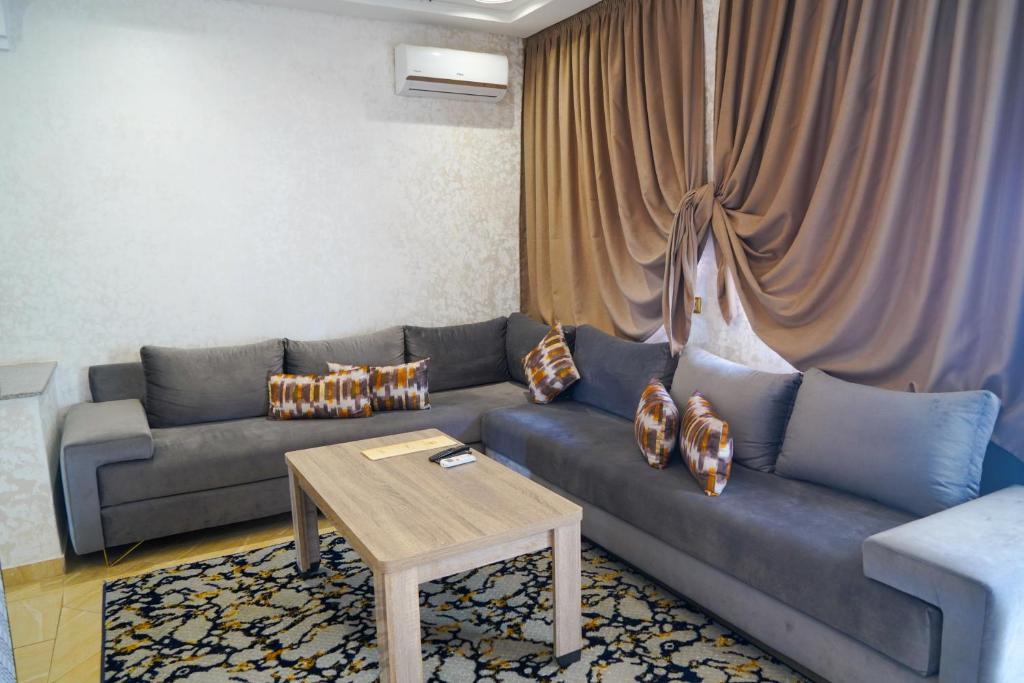Great Holiday Apart-Hotel & Penthouse - Two-Bedroom Apartment