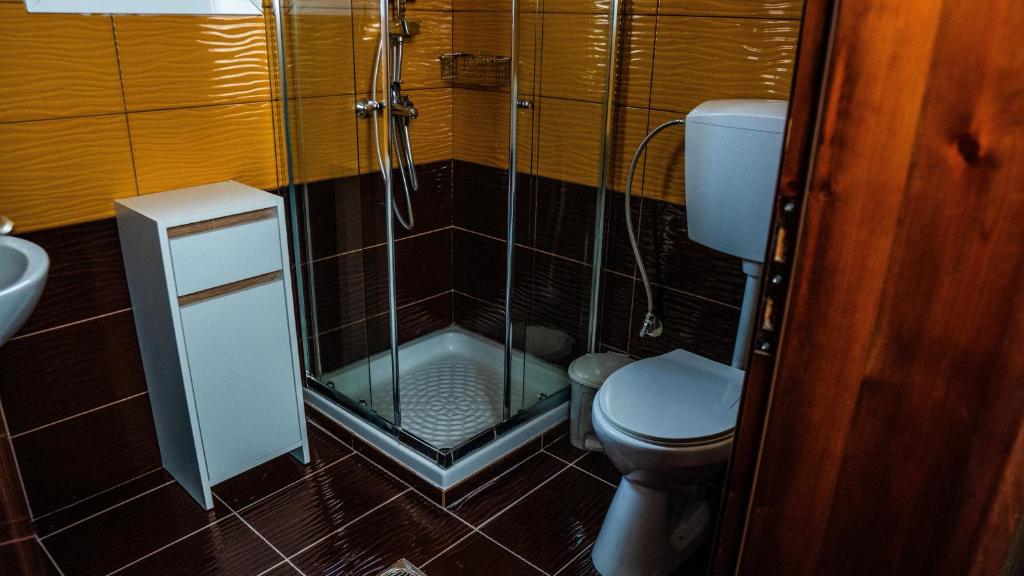 Kúpeľňa v ubytovaní Rooms Batalogianni