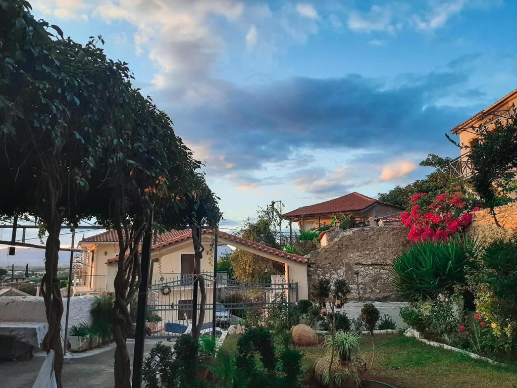 Fotografia z galérie ubytovania Modern house with view v destinácii Kalamata