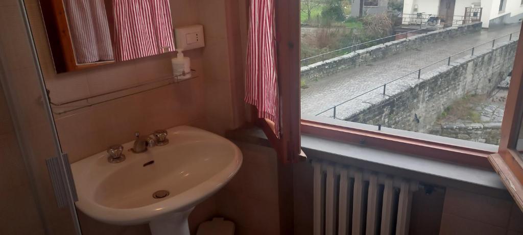 Kúpeľňa v ubytovaní Albergo del Ponte
