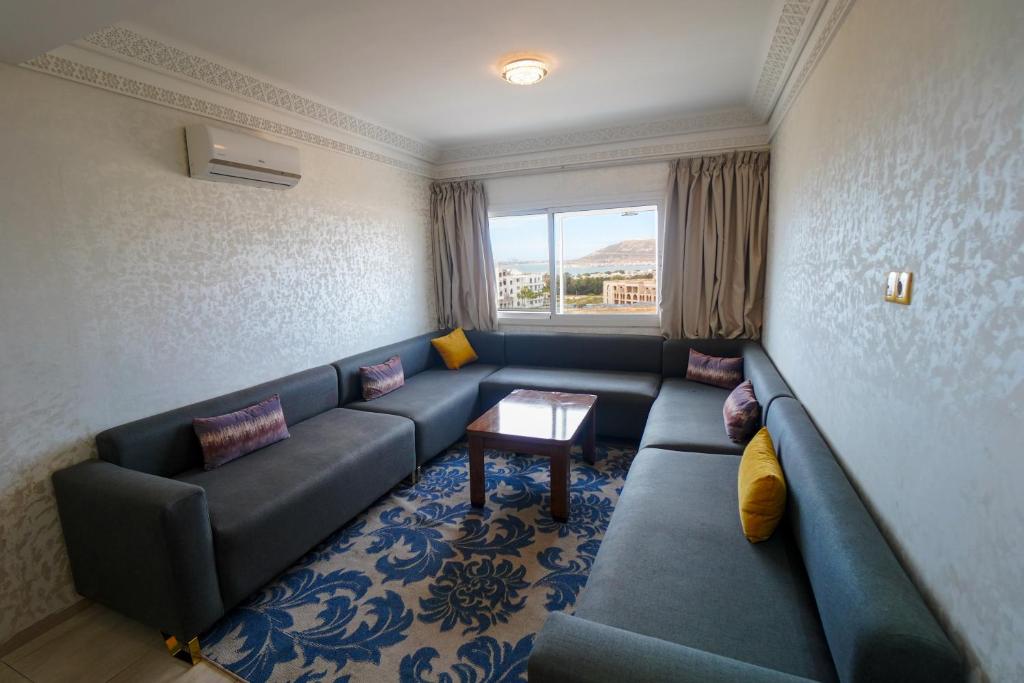Great Holiday Apart-Hotel & Penthouse - Penthouse Apartment