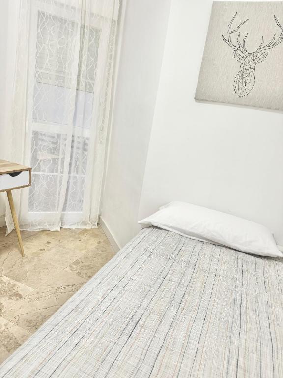 Alojamiento Bruckner - Habitación Individual Con Baño Compartido
