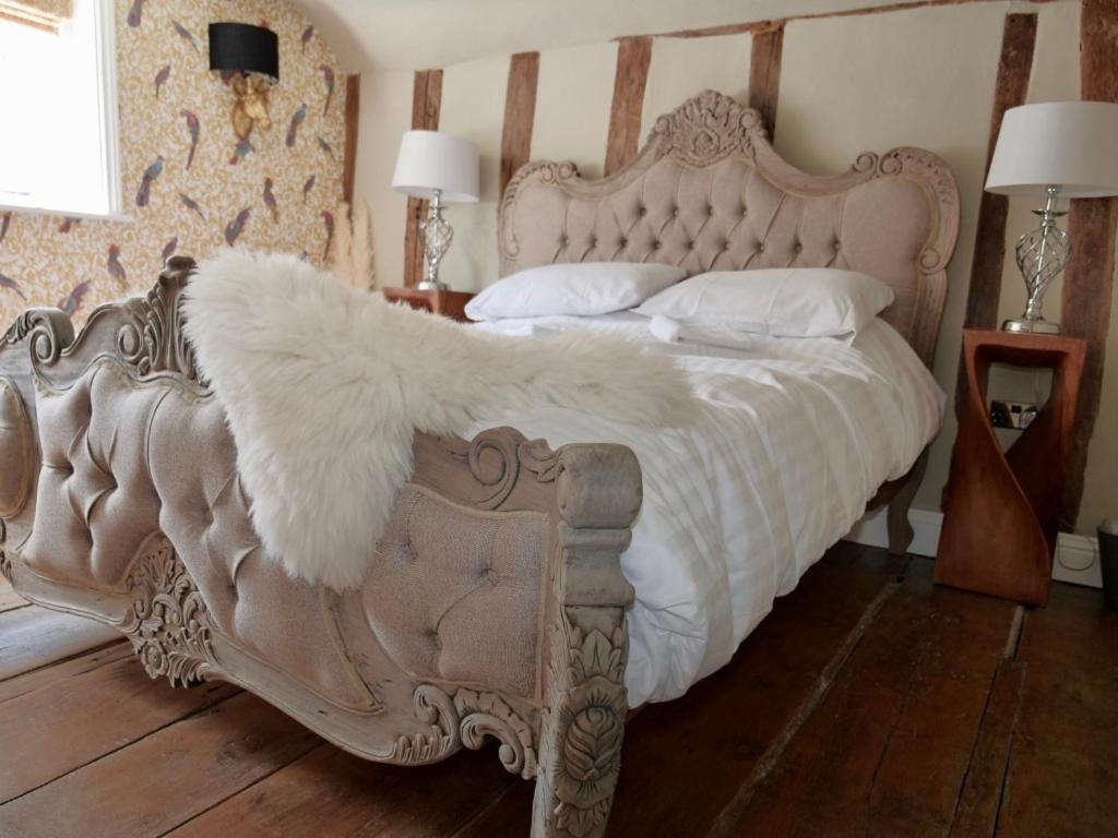 Легло или легла в стая в Contractors Deluxe Essex Short Stay House