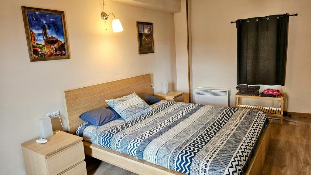 Postel nebo postele na pokoji v ubytování Ca lAixut Turismo Rural