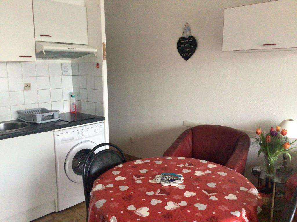 Les Naïades - Housity