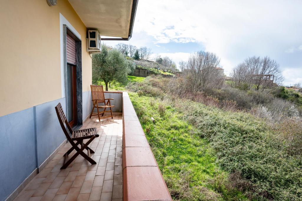 A garden outside Casa Vacanze D'Urso