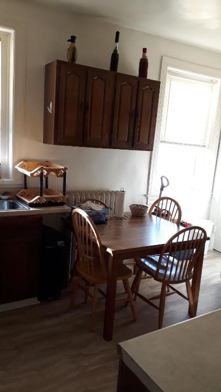 Kuchyň nebo kuchyňský kout v ubytování Pleasant Rooming House