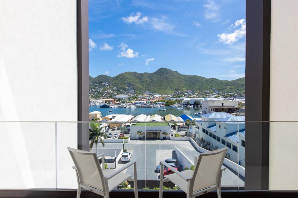 The Hills Residence - Apartamento De Un Dormitorio Con Balcón