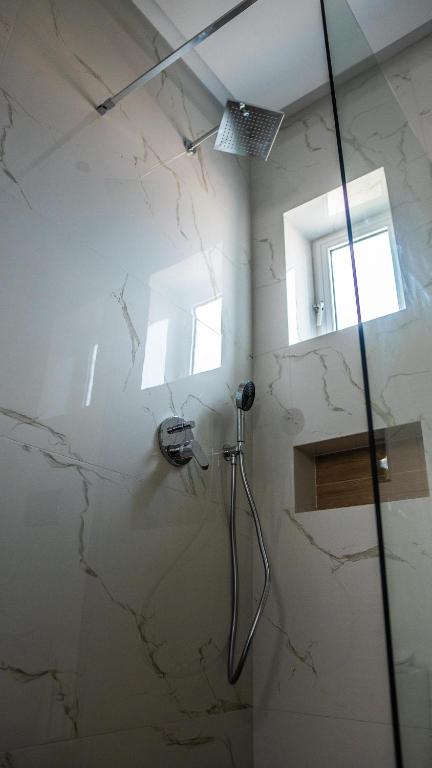Kúpeľňa v ubytovaní Rooms Batalogianni