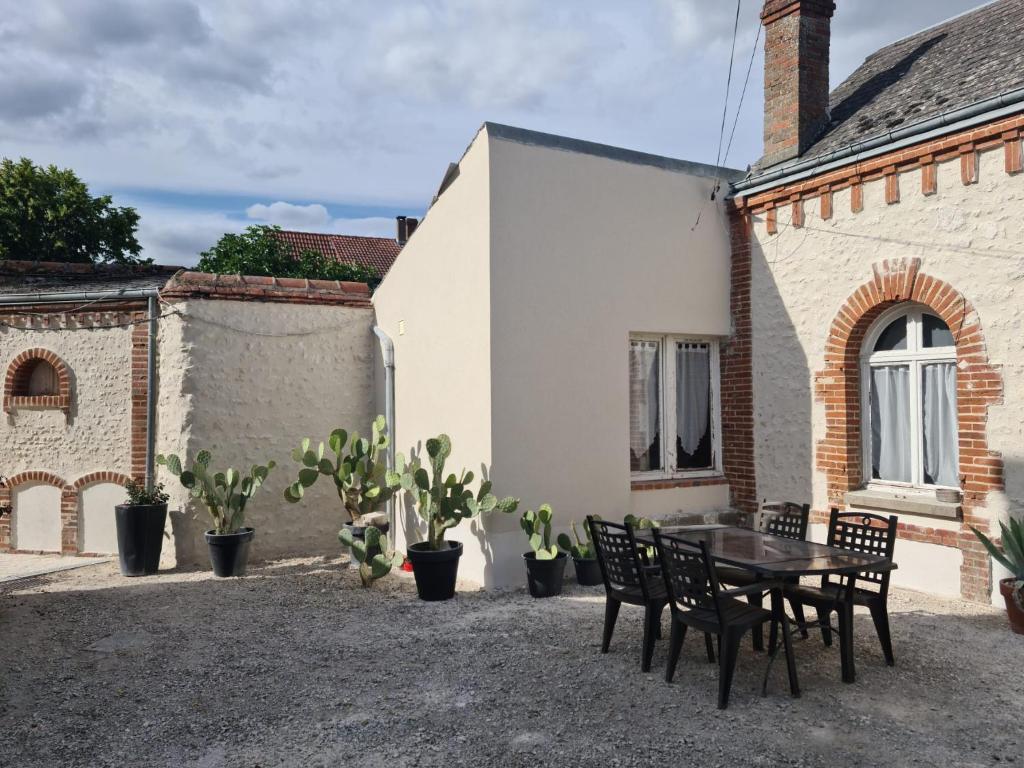 Saint-Ay sur la route des châteaux - Temps à La Maisons